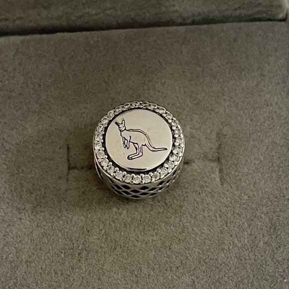 Pandora Australia Exclusive Charm Bead - Picture 1 of 4